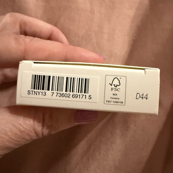 MAC Cosmetics Glow Play Cushion Blush - Totally Synced (Pastel Lilac) - Picture 5 of 5